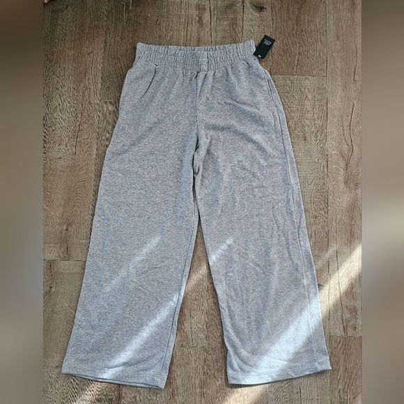 wild fable Pants - NWT Wild Fable (Target) high rise, straight leg sweatpants, size L